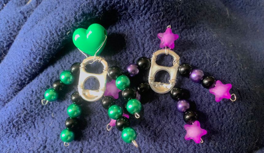 How to make a beaded soda tab doll Tutorial Image