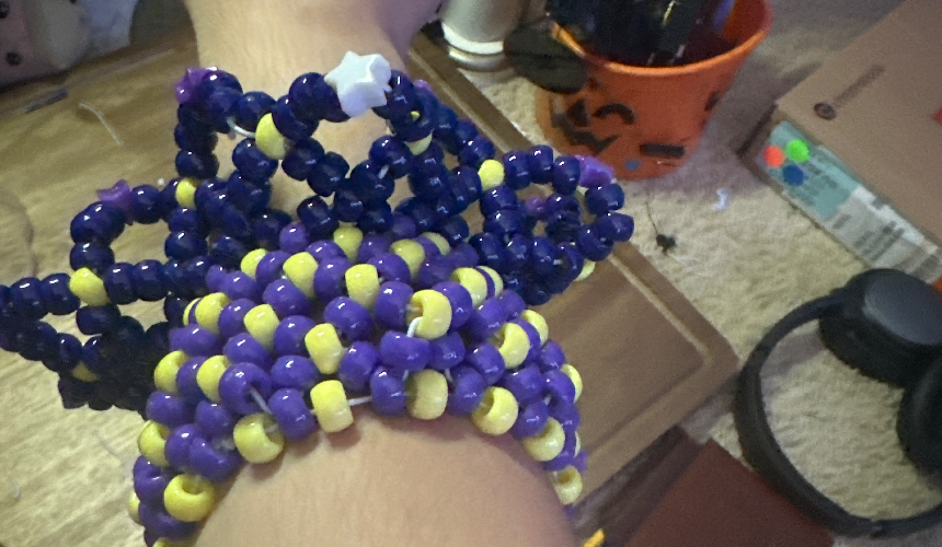 How to make a jester sleeve Tutorial Image