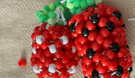 how to make a kandi 3d strawberry!