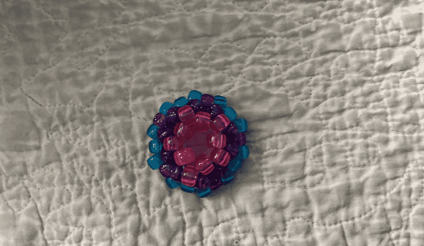 How to make a kandi popit thing:3 Tutorial Image