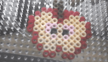 How to make an apple with fuse beads.
