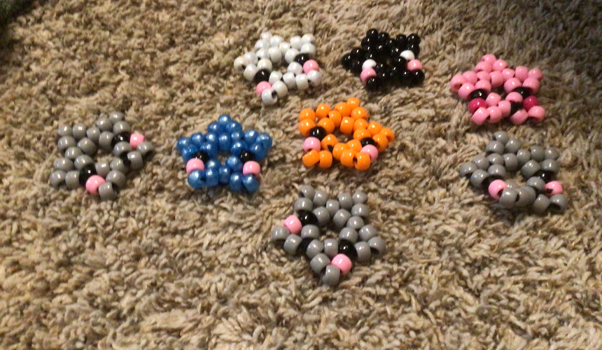 How to Make Kandi Stars With Faces Tutorial Image