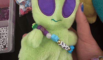 how to make themed Kandi for ur plushies!!! :D