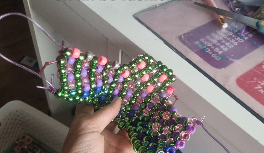 Part 1 on kandi facemask Tutorial Image