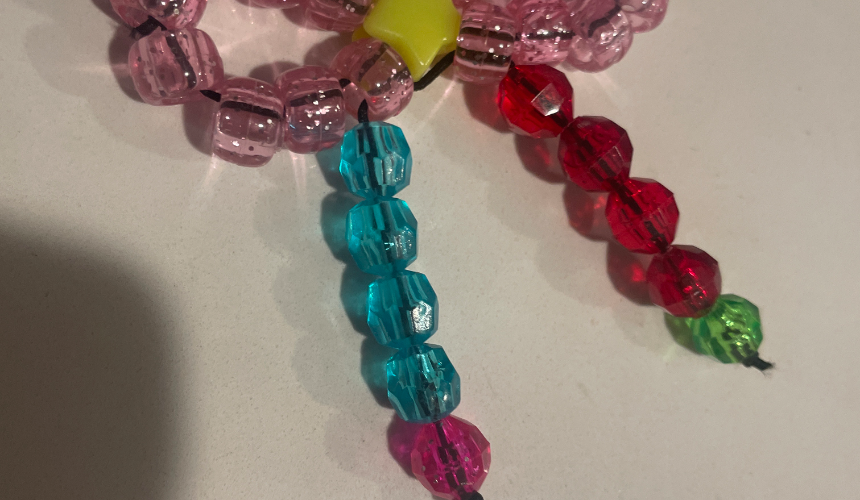 Simple Kandi bow Tutorial Image